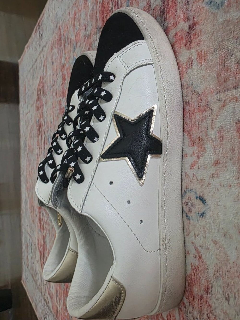 Vintage Havana Sneakers - Picture 2 of 3